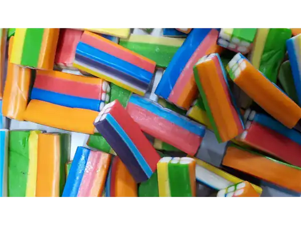 Bricks with Centre Filling Fruity Multicoloured