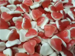 HEART shape (red and white) THROBS (GUMMY)